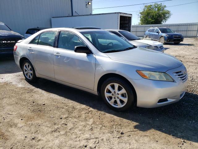 4T1BE46K37U121243 - 2007 TOYOTA CAMRY CE SILVER photo 4