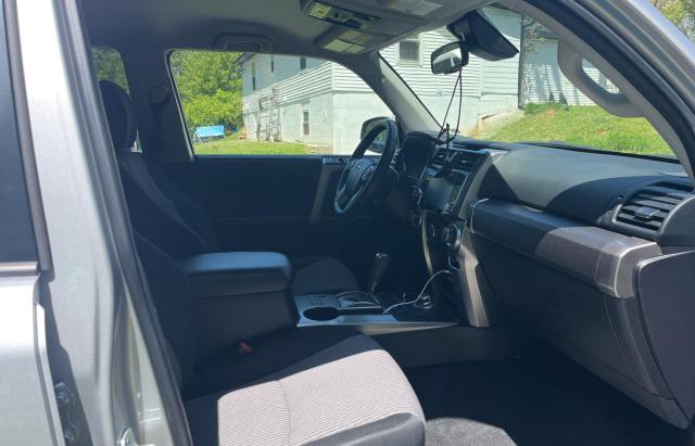 JTEMU5JR8M5900214 - 2021 TOYOTA 4RUNNER SR5/SR5 PREMIUM 银色 照片 5