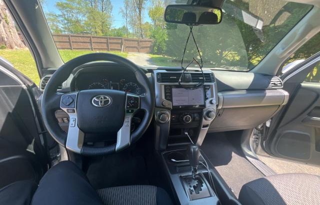 JTEMU5JR8M5900214 - 2021 TOYOTA 4RUNNER SR5/SR5 PREMIUM 银色 照片 9