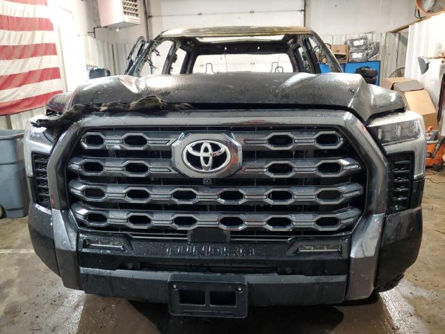 5TFNA5DB2RX199813 - 2024 TOYOTA TUNDRA CREWMAX PLATINUM შავი ფოტო 5