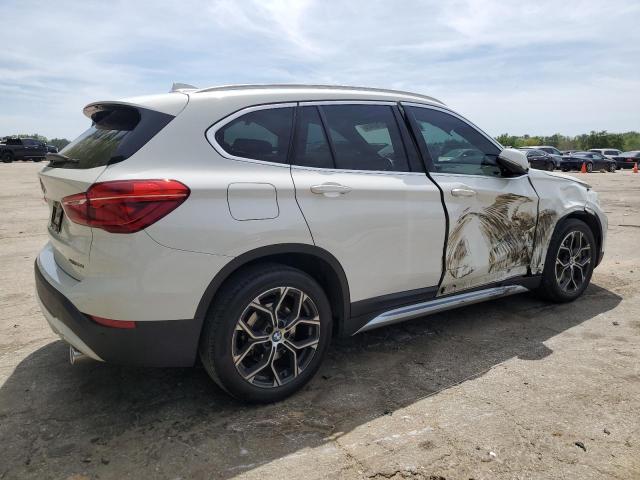 WBXJG7C07M5S27797 - 2021 BMW X1 SDRIVE28I WHITE photo 3