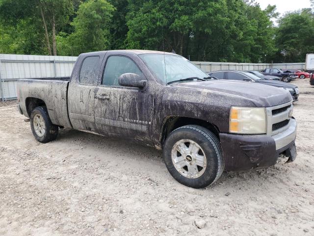 2GCEK19J181256519 - 2008 CHEVROLET SILVERADO K1500 MAROON photo 4