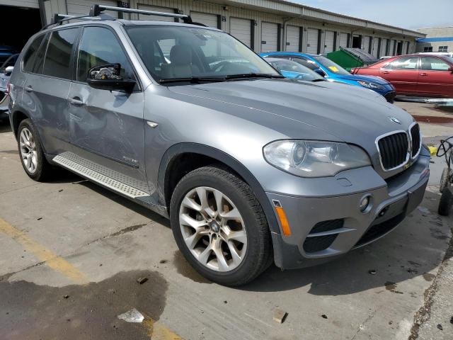 5UXZV4C56D0B03891 - 2013 BMW X5 XDRIVE35I GRAY photo 4