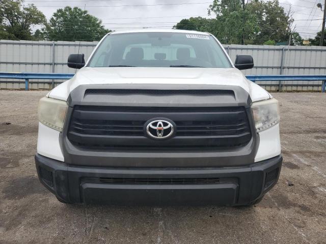 5TFRM5F14GX104520 - 2016 TOYOTA TUNDRA DOUBLE CAB SR/SR5 WHITE photo 5