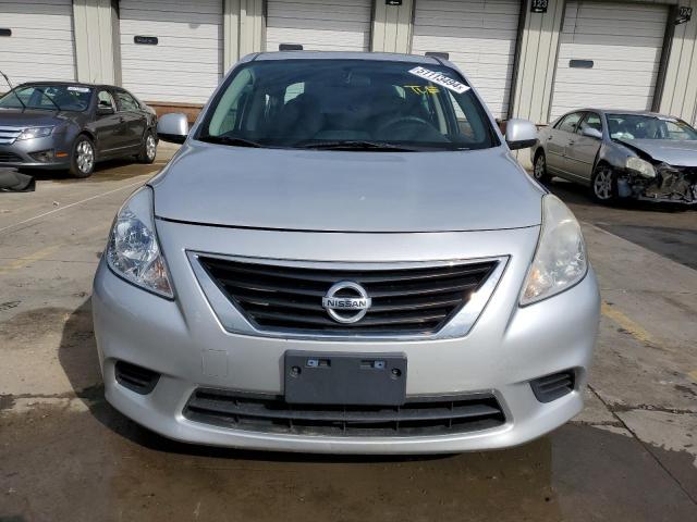 3N1CN7AP3EL823814 - 2014 NISSAN VERSA S GRAY photo 5