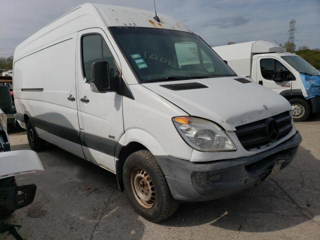 WD3PE8CC9C5675948 - 2012 MERCEDES-BENZ SPRINTER 2500 WHITE photo 4