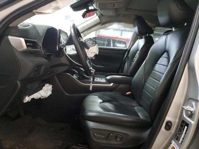5TDGZRBH0NS181522 - 2022 TOYOTA HIGHLANDER XLE 银色 照片 7