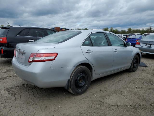 4T1BF3EK1AU037146 - 2010 TOYOTA CAMRY BASE SILVER photo 3