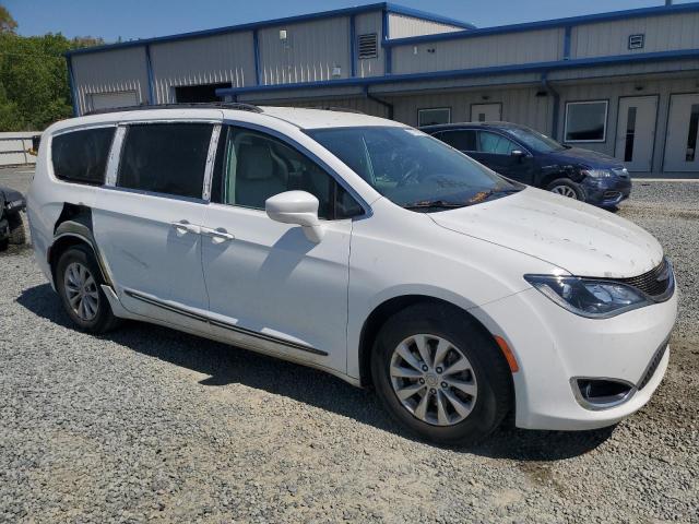 2C4RC1BG9HR542715 - 2017 CHRYSLER PACIFICA TOURING L WHITE photo 4