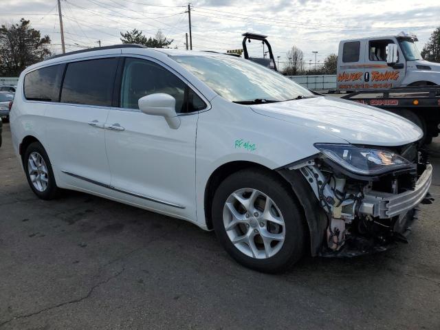 2C4RC1BG9HR826930 - 2017 CHRYSLER PACIFICA TOURING L WHITE photo 4