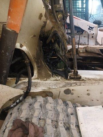 532015720 - 2007 BOBCAT T300 WHITE photo 1