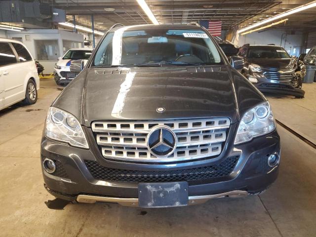 4JGBB8GB1BA633723 - 2011 MERCEDES-BENZ ML 350 4MATIC GRAY photo 5