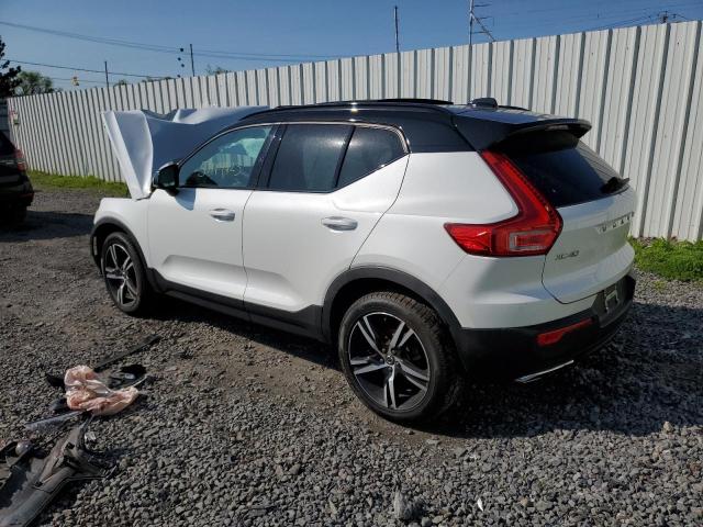 YV4162UM2L2337898 - 2020 VOLVO XC40 T5 R-DESIGN WHITE photo 2