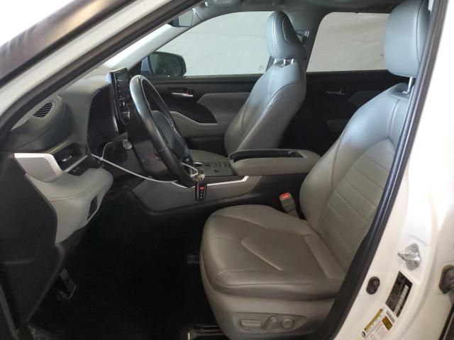 5TDGZRAHXMS067477 - 2021 TOYOTA HIGHLANDER XLE WHITE photo 7