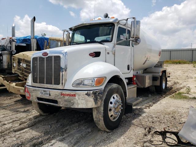 2NP2HJ7XXFM271436 - 2015 PETERBILT 337 WHITE photo 2