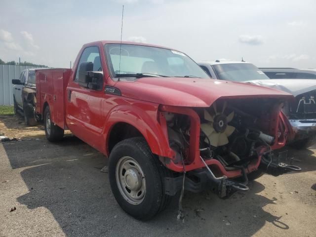 1FDBF2A63FEA58469 - 2015 FORD F250 SUPER DUTY RED photo 4