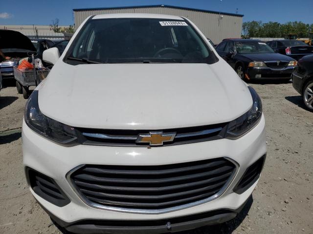 KL7CJKSB5LB024336 - 2020 CHEVROLET TRAX LS WHITE photo 5