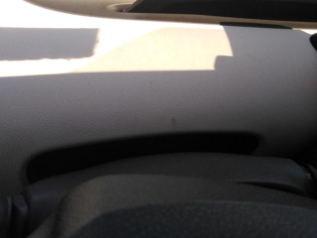 JTDKARFP4H3039652 - 2017 TOYOTA PRIUS PRIM Silber Foto 8