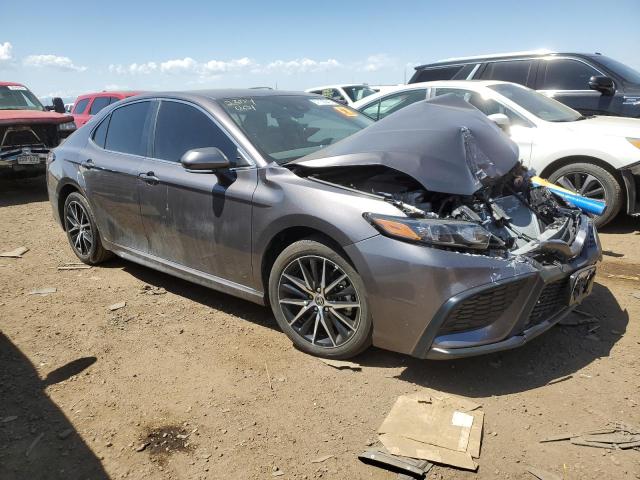 4T1G11AK5PU765883 - 2023 TOYOTA CAMRY SE NIGHT SHADE SILVER photo 4