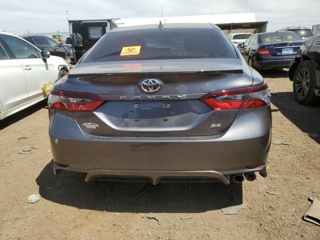 4T1G11AK5PU765883 - 2023 TOYOTA CAMRY SE NIGHT SHADE SILVER photo 6