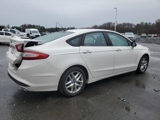 3FA6P0H72DR115962 - 2013 FORD FUSION SE WHITE photo 3