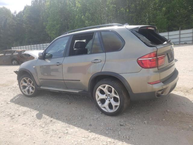 5UXZW0C5XCL667656 - 2012 BMW X5 XDRIVE35D GRAY photo 2