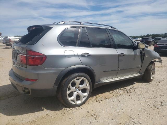 5UXZW0C5XCL667656 - 2012 BMW X5 XDRIVE35D GRAY photo 3