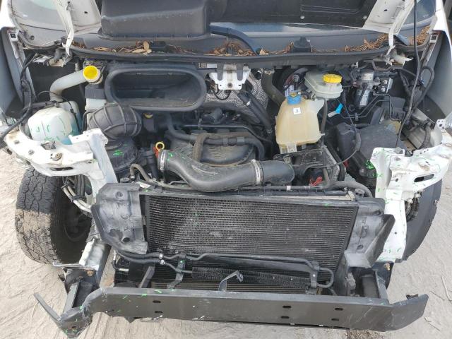 3C6TRVCG8JE138846 - 2018 RAM PROMASTER 2500 HIGH WHITE photo 11