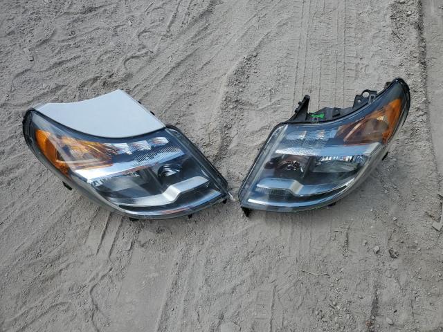 3C6TRVCG8JE138846 - 2018 RAM PROMASTER 2500 HIGH WHITE photo 12