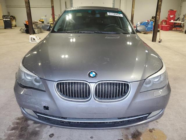 WBANV13599C152288 - 2009 BMW 528 XI GRAY photo 5