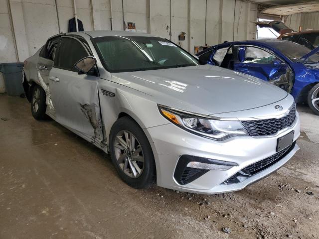 5XXGT4L32KG311451 - 2019 KIA OPTIMA LX Argent photo 4