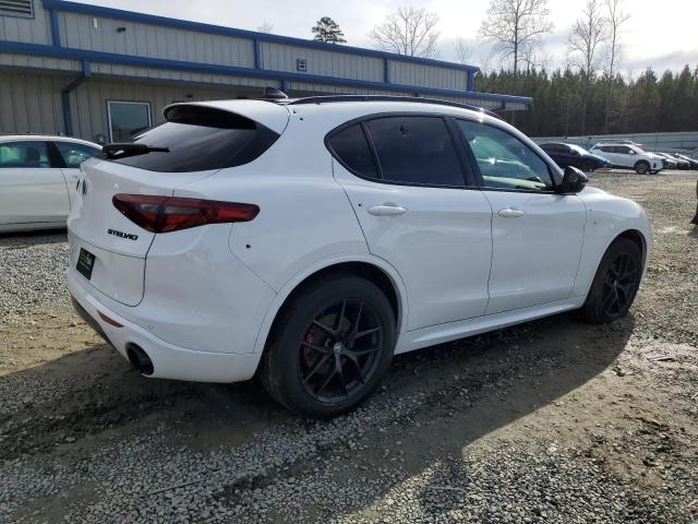 ZASPAKBN9L7C91150 - 2020 ALFA ROMEO STELVIO TI WHITE photo 3