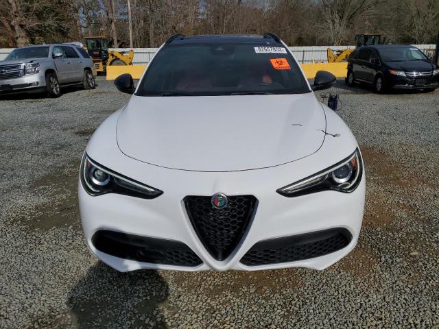 ZASPAKBN9L7C91150 - 2020 ALFA ROMEO STELVIO TI WHITE photo 5