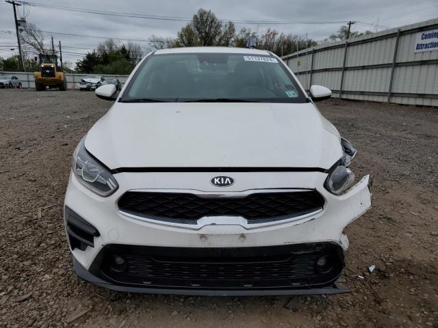 3KPF34AD9KE062503 - 2019 KIA FORTE GT LINE WHITE photo 5