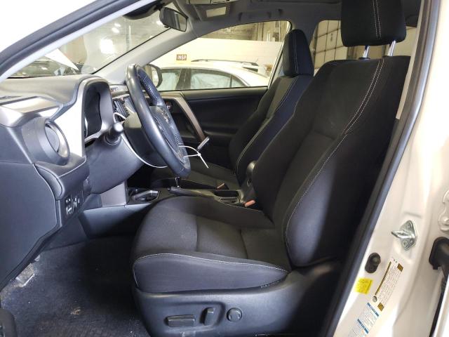 JTMRJREV1JD170116 - 2018 TOYOTA RAV4 HV LE WHITE photo 7
