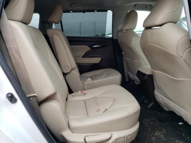 5TDGZRBHXMS117468 - 2021 TOYOTA HIGHLANDER XLE WHITE photo 10