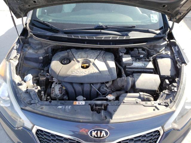 KNAFK4A67G5606792 - 2016 KIA FORTE LX GRAY photo 11