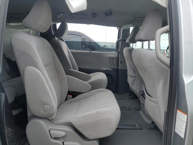 5TDJZ3DC8LS241354 - 2020 TOYOTA SIENNA LE SILVER photo 11