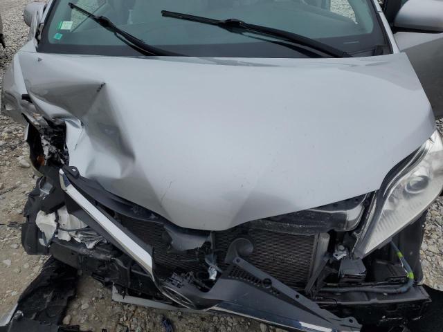 5TDJZ3DC8LS241354 - 2020 TOYOTA SIENNA LE SILVER photo 12