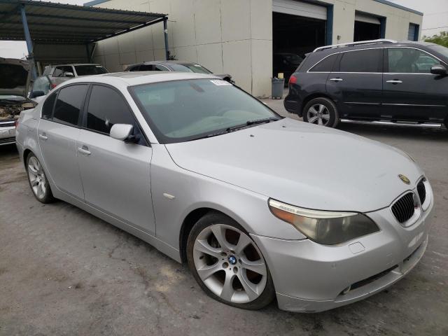 WBANB33565CN64229 - 2005 BMW 545 I SILVER photo 4