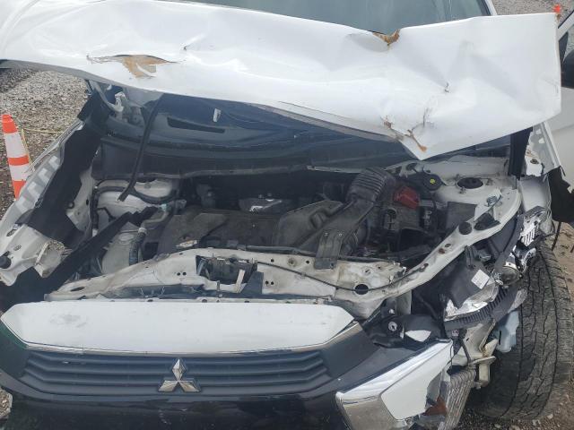 JA4AR3AU4HZ045358 - 2017 MITSUBISHI OUTLANDER ES Սպիտակ լուսանկար 12