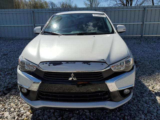 JA4AR3AW2GZ050946 - 2016 MITSUBISHI OUTLANDER ES WHITE photo 5