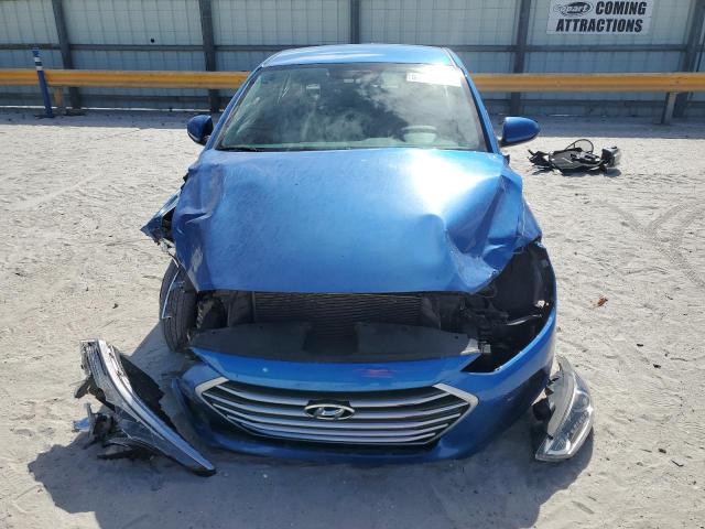 KMHD74LF8HU059110 - 2017 HYUNDAI ELANTRA SE BLUE photo 5