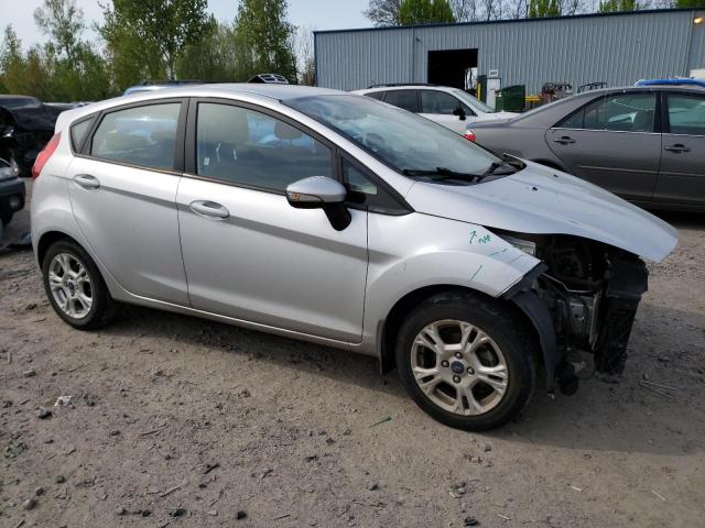 3FADP4EJ8GM143605 - 2016 FORD FIESTA SE SILVER photo 4