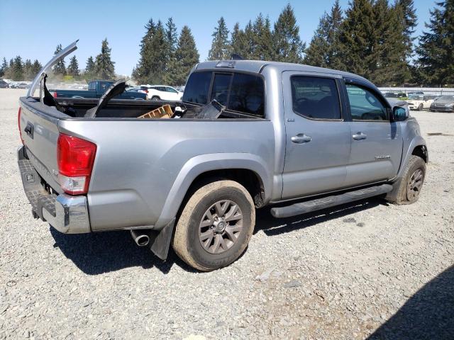 3TMCZ5AN8HM087066 - 2017 TOYOTA TACOMA DOUBLE CAB GRAY photo 3