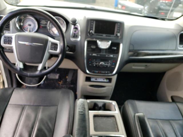 2C4RC1CG5DR768047 - 2013 CHRYSLER TOWN & COU TOURING L WHITE photo 8