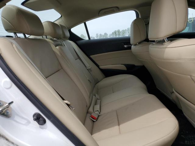 19VDE1F77FE004116 - 2015 ACURA ILX 20 TECH WHITE photo 10