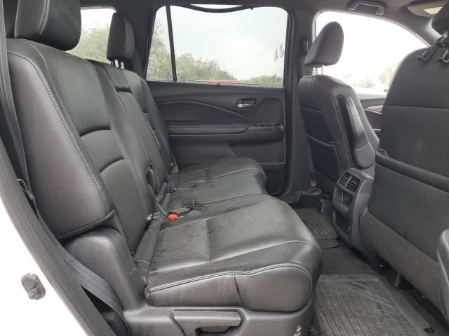 5FNYF7H5XLB002192 - 2020 HONDA PASSPORT EXL WHITE photo 11