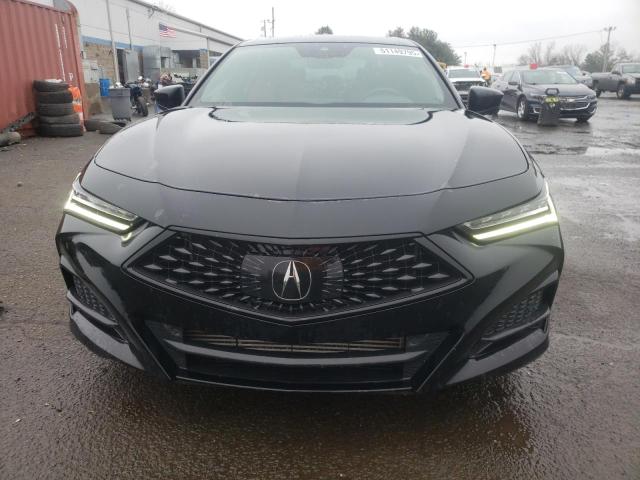 19UUB6F50NA002870 - 2022 ACURA TLX TECH A BLACK photo 5
