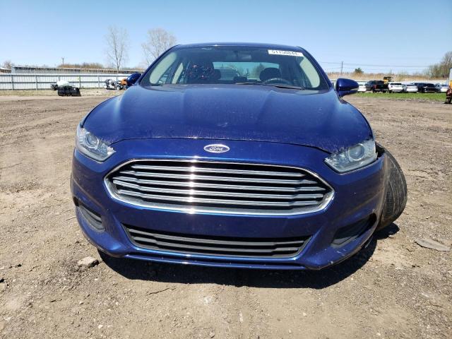 1FA6P0H72F5125610 - 2015 FORD FUSION SE BLUE photo 5